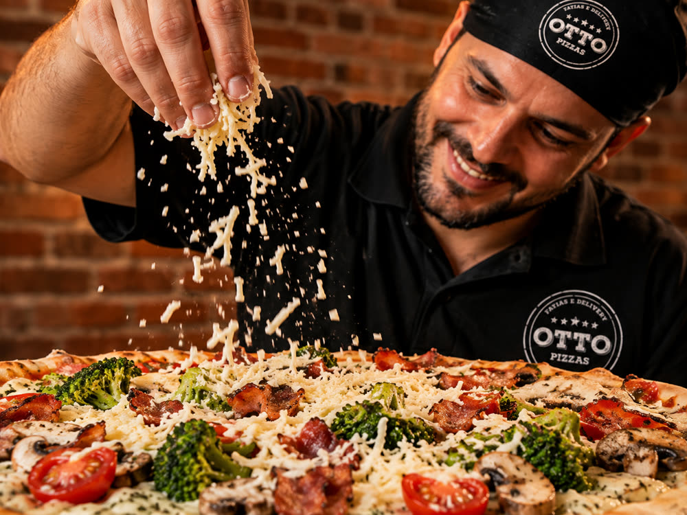 O prazer de fazer pizza artesanal na Otto